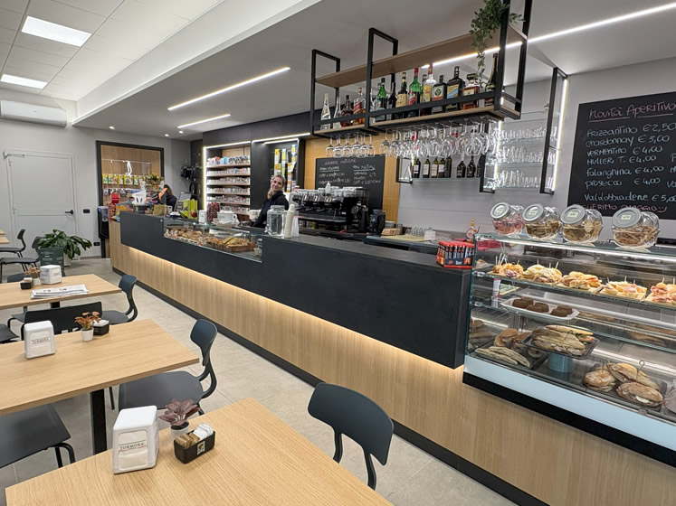 Arredamento Allestimento Bar