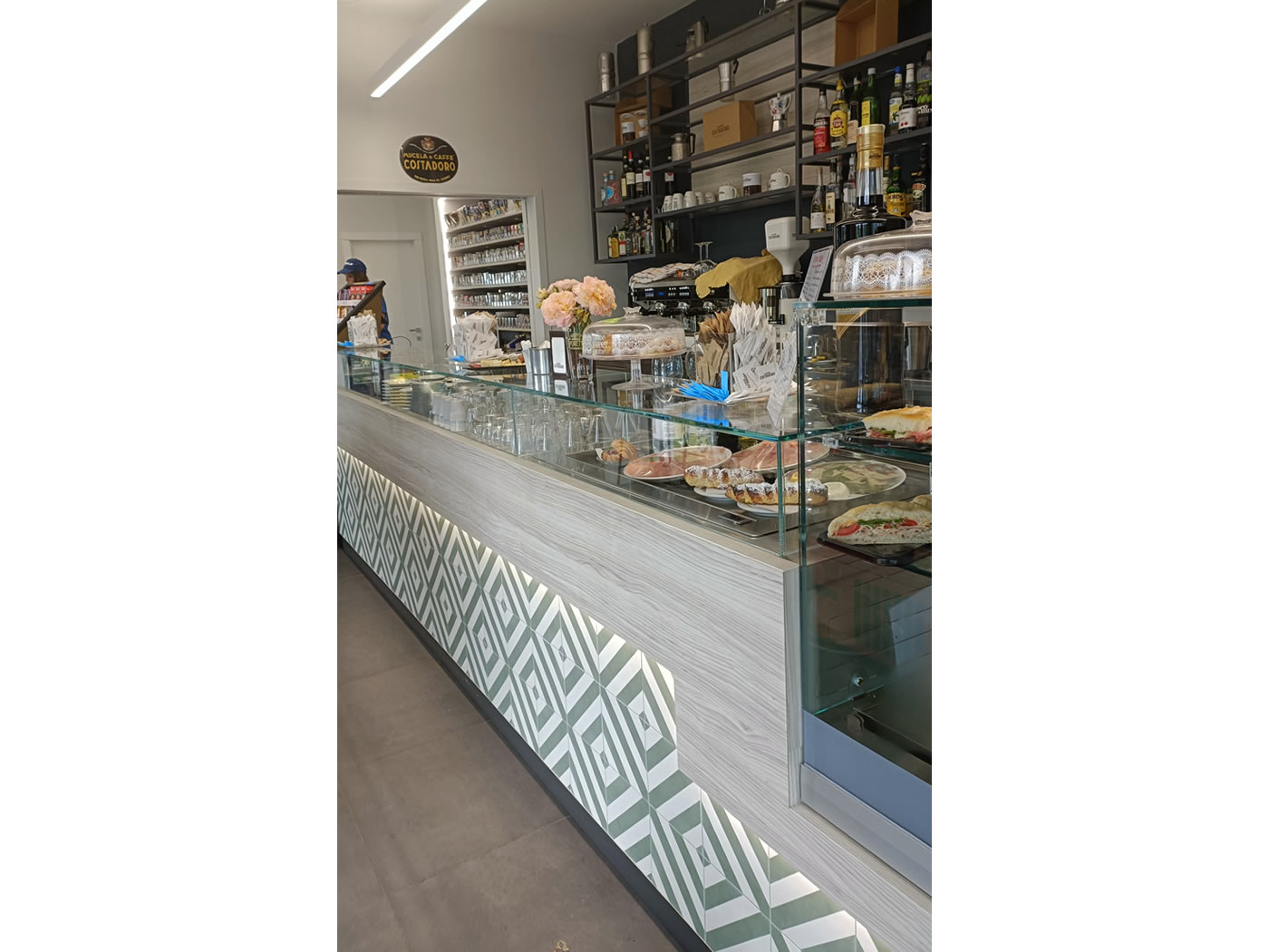 Arredamento Allestimento Bar