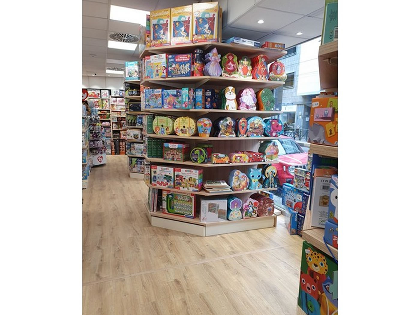 Arredamento Allestimento Cartoleria Libreria