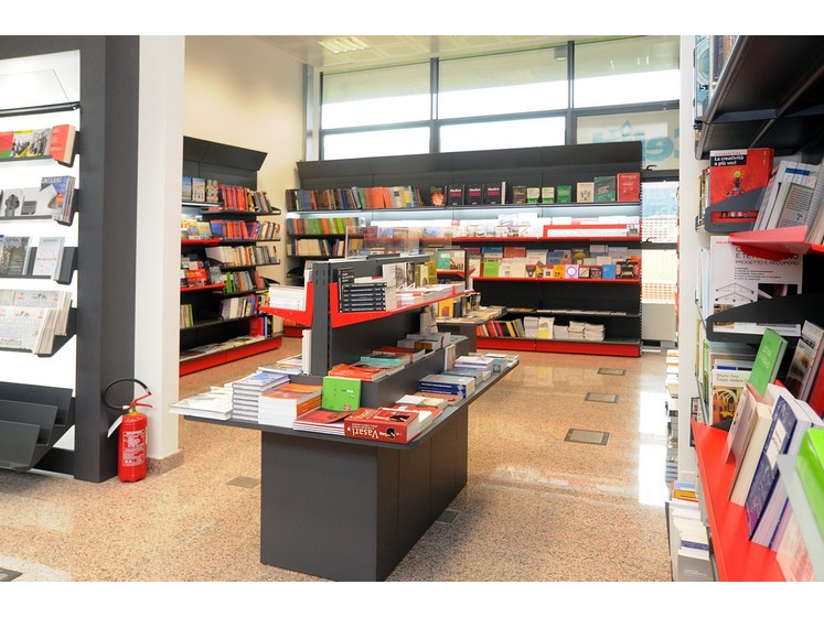 Arredamento Allestimento Cartoleria Libreria