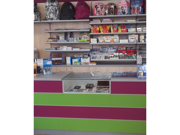 Arredamento Allestimento Cartoleria Libreria