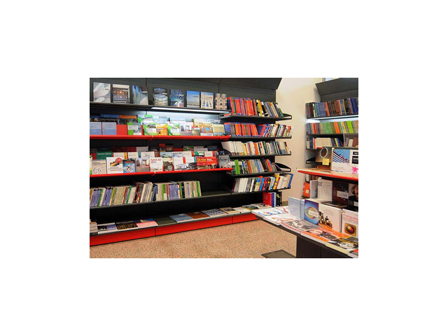 Merlo s.r.l. Allestimento Arredamento Cartoleria Libreria