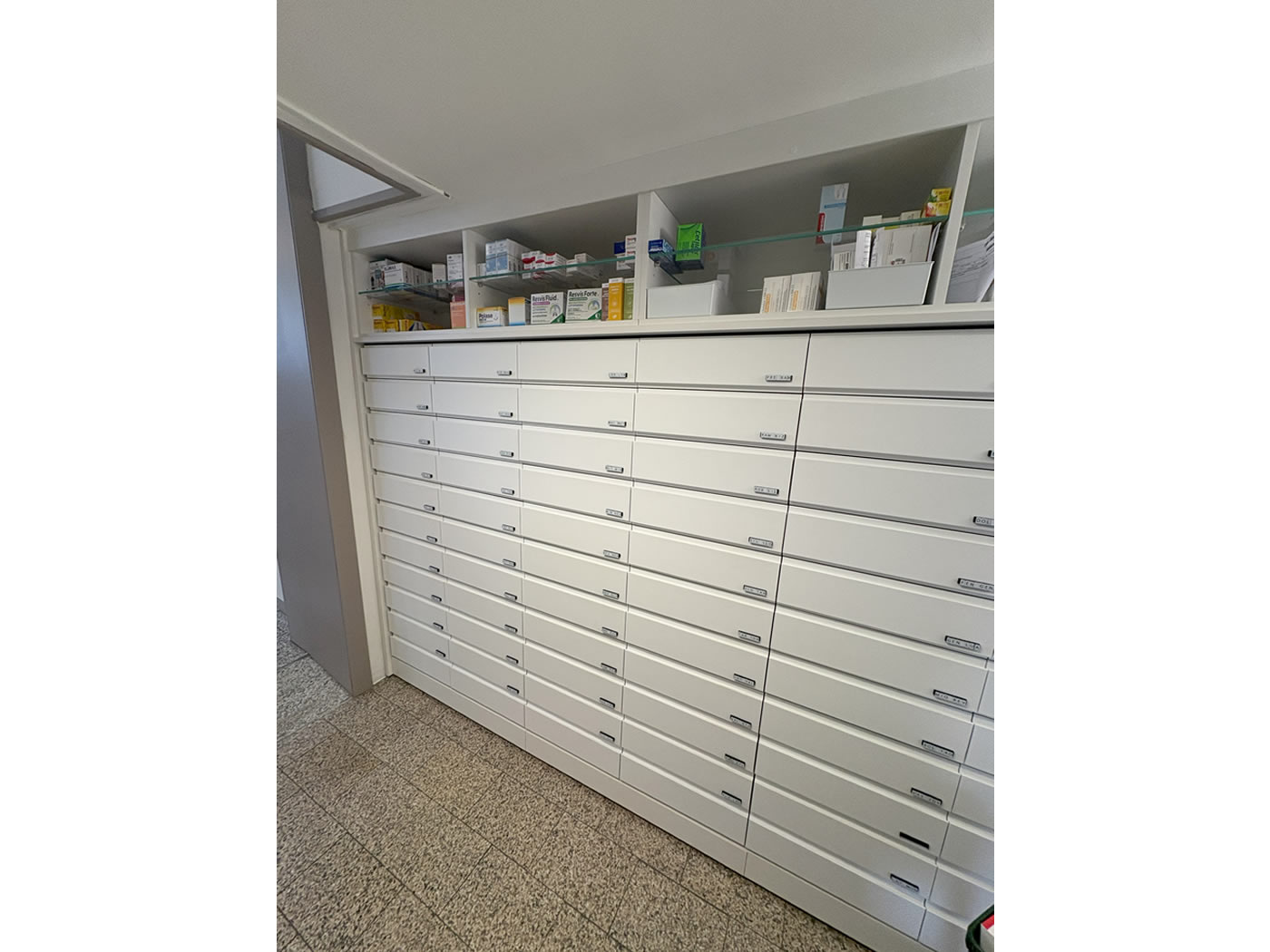 Arredamento Allestimento Farmacie Ortopedie