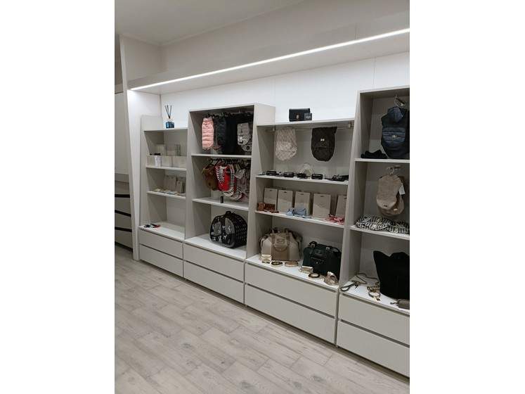 Arredamento Allestimento Pet Shop Agraria