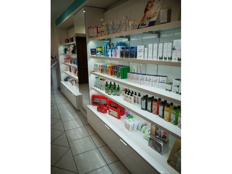 Arredamento Allestimento Profumerie Health Care