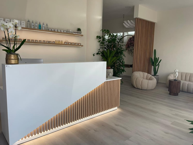 Arredamento Allestimento Profumerie Health Care