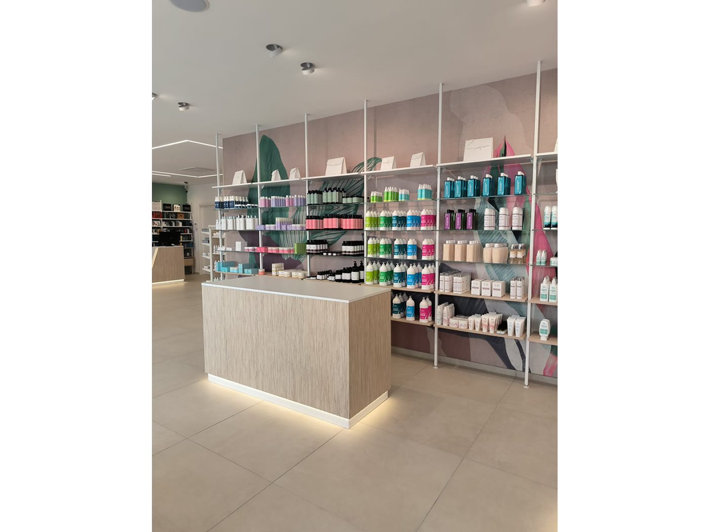 Arredamento Allestimento Profumerie Health Care