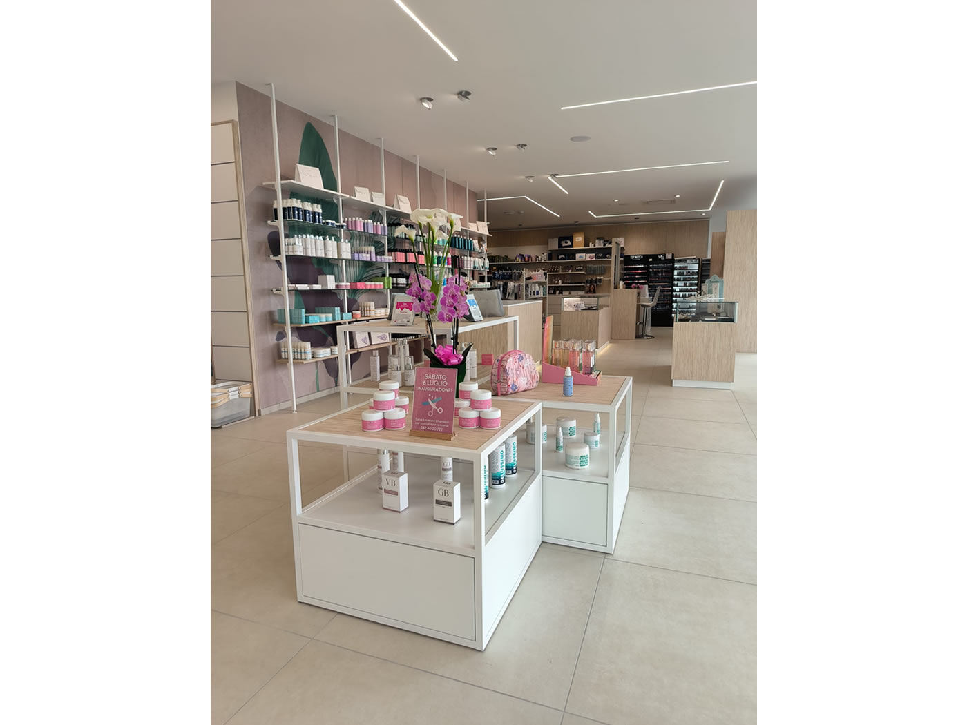 Arredamento Allestimento Profumerie Health Care