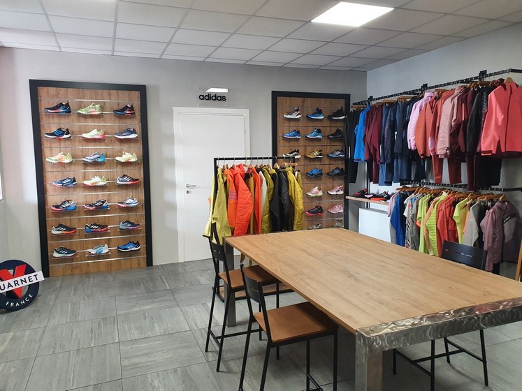 Arredamento Allestimento Negozi Articoli Sportivi