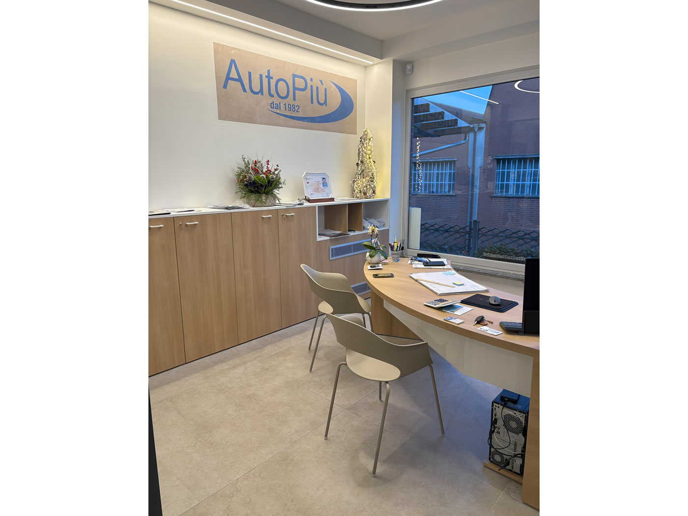 Arredamento Allestimento Ufficio Accoglienza