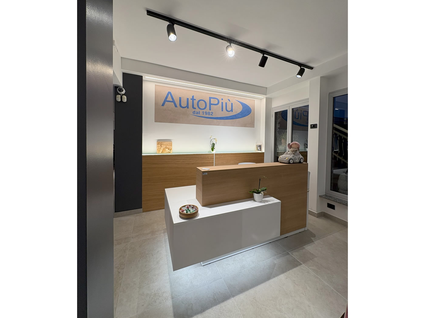 Arredamento Allestimento Ufficio Accoglienza